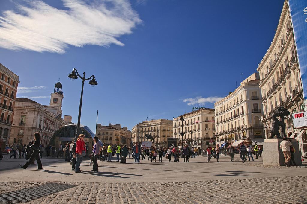 Puerta Del Sol Rooms Madri Exterior foto